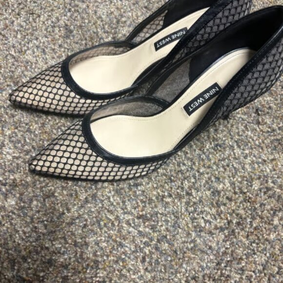 Heels - Picture 3 of 4